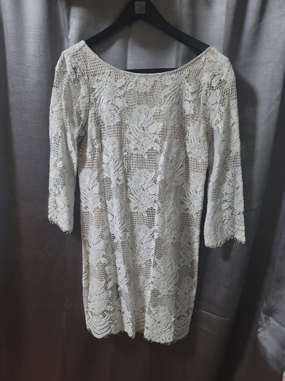 Vince Camuto Ivory Lace Long Sleeve Shift Dress